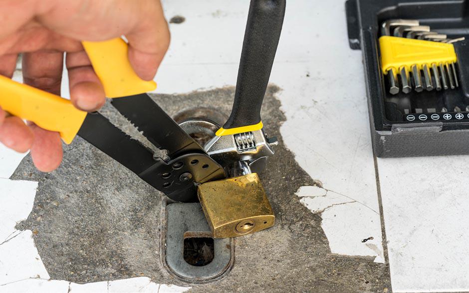 changer serrure porte fenetre Vernouillet